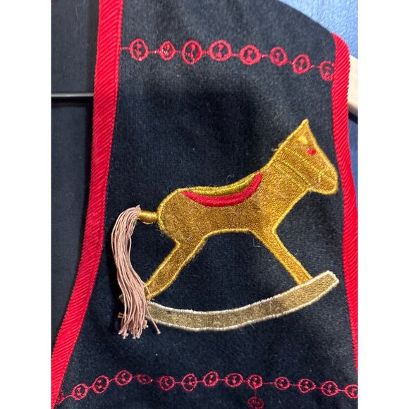 Vintage Small BSA Holiday Vest With Embroidered Christmas Motifs In Black & Red - Picture 5 of 6